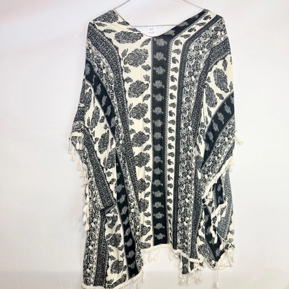 Maurices Womens Paisley Tassel Trim Kimono Wrap Black White One Size Boho